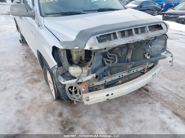 5TFPY5F14HX622141 Toyota Tundra Sr 5.7l V8