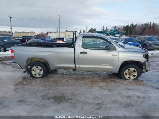 5TFPY5F14HX622141 Toyota Tundra Sr 5.7l V8