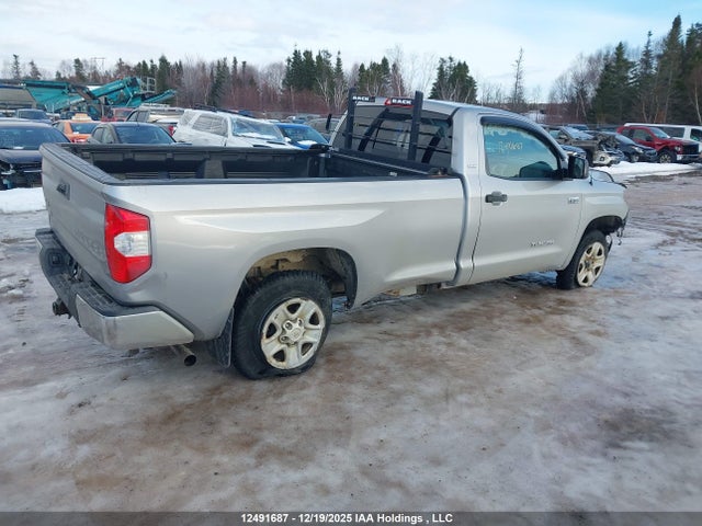 5TFPY5F14HX622141 Toyota Tundra Sr 5.7l V8