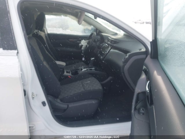 JN1BJ1BW7PW115010 Nissan Qashqai Sl/sv