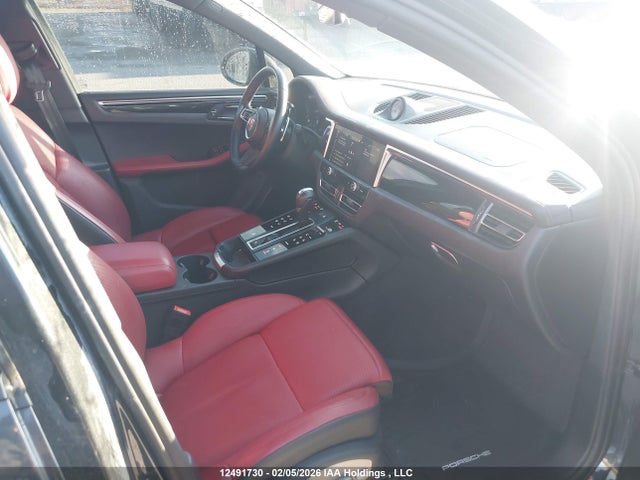 WP1AA2A57RLB01425 Porsche Macan T