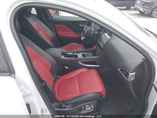 SADCL2GX7LA624335 Jaguar F-pace 30t R-sport
