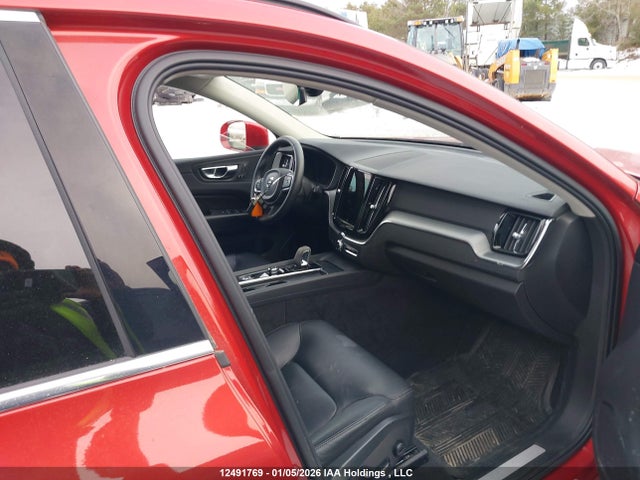 LYV062RK6NB022478 Volvo Xc60 B6 Momentum