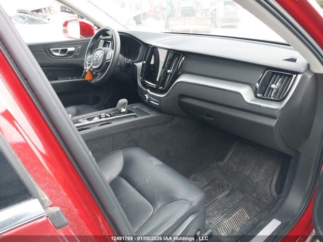 LYV062RK6NB022478 Volvo Xc60 B6 Momentum
