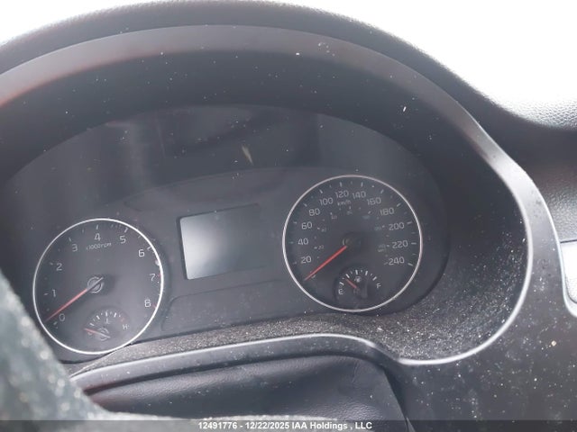 KNDEP2AA1N7323640 KIA Seltos Lx