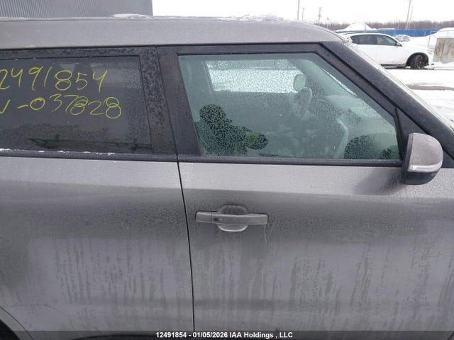 KNDJR3AE6K7037828 KIA Soul Ev Luxury
