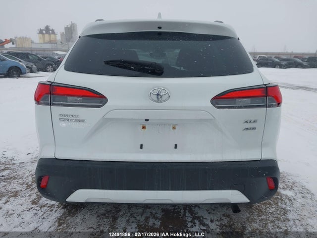 Toyota Corolla Cross Xle 2022 7MUDAABG1NV020976 Image 16