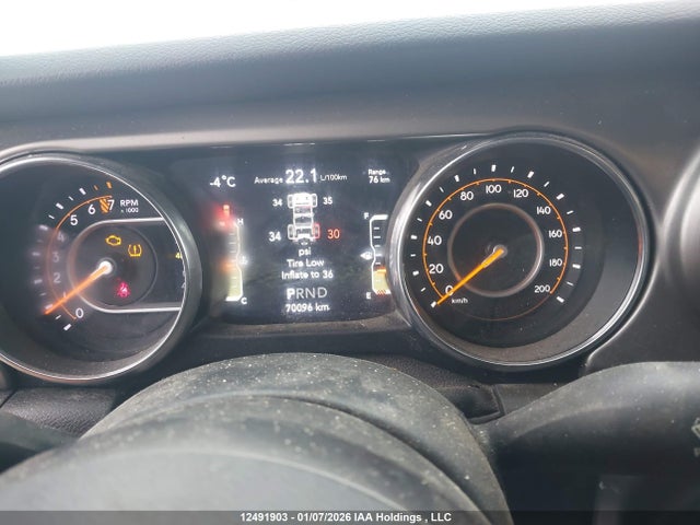 1C4HJXDG6KW578927 Jeep Wrangler Unlimited Sport