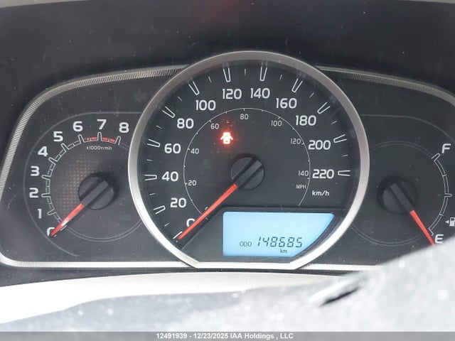 2T3ZFREV9FW232812 Toyota RAV4 LE