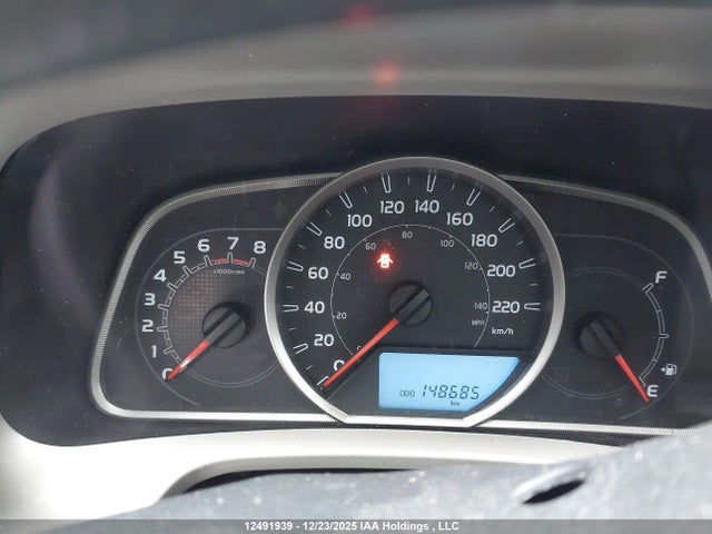 2T3ZFREV9FW232812 Toyota RAV4 LE