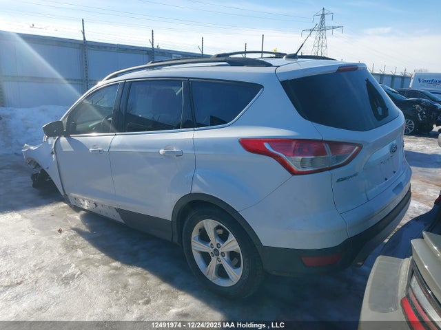 1FMCU0GXXGUA41352 Ford ESCAPE SE