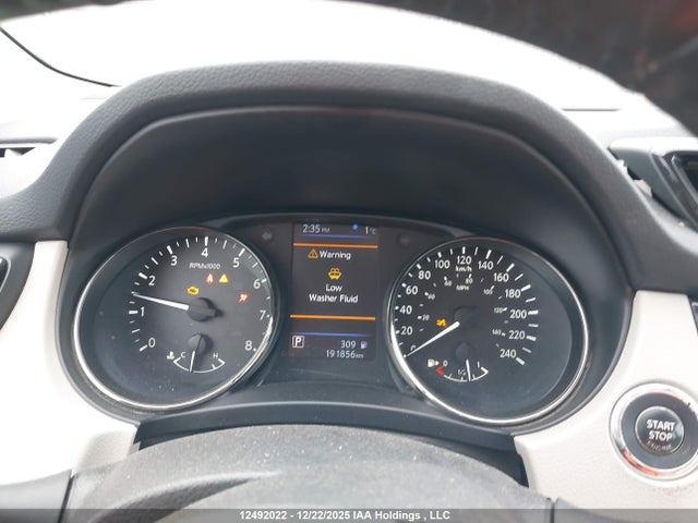 JN1BJ1CP1KW211098 Nissan Qashqai S 4dr2wd