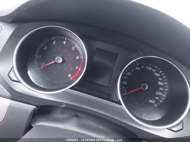 3VW267AJ8GM318850 Volkswagen JETTA S