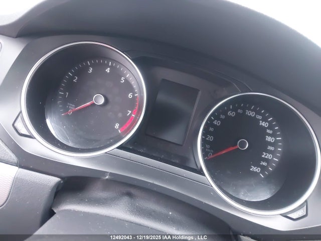 3VW267AJ8GM318850 Volkswagen JETTA S
