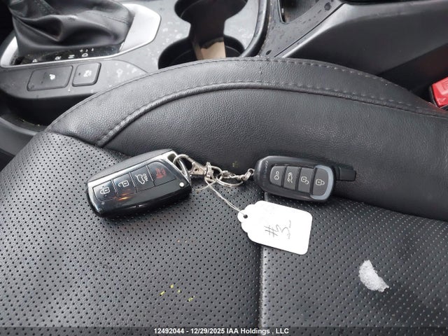 5XYZUDLB7HG472301 Hyundai SANTA FE SPORT