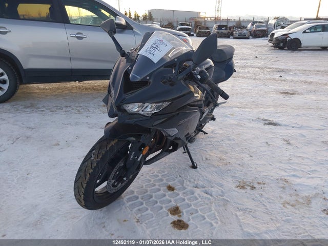 ML5ZXCP15SDA35774 Kawasaki Zx400 P