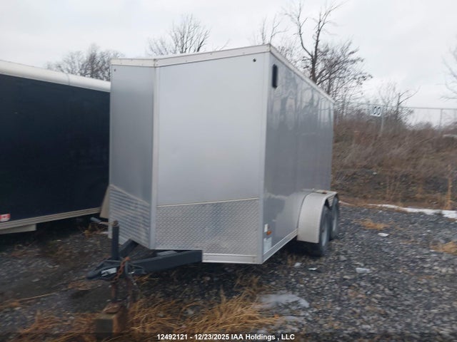 5NHUHA223JW077326 Hauler Trailer