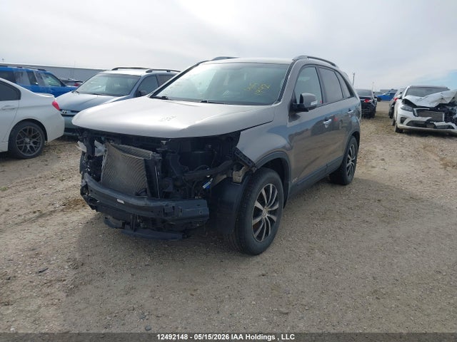 5XYKTCA61FG615986 KIA SORENTO LX