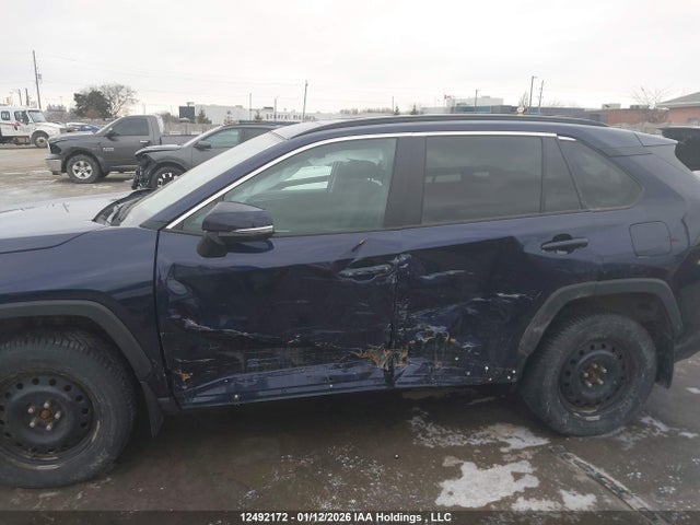 12492172 :رقم المزاد ، 2T3R1RFV8PW342233 vin ، 2023 Toyota Rav4 Xle/xle Premium مزاد بيع