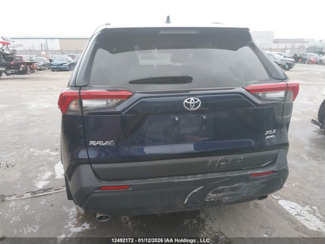 12492172 :رقم المزاد ، 2T3R1RFV8PW342233 vin ، 2023 Toyota Rav4 Xle/xle Premium مزاد بيع