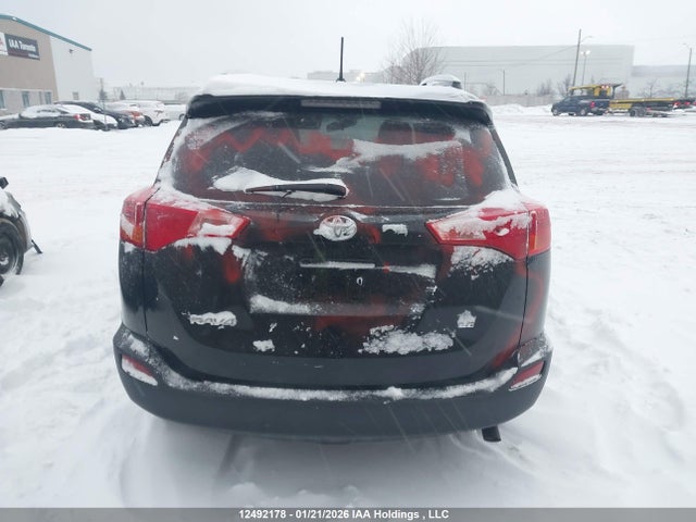 2T3ZFREV8FW145919 Toyota RAV4 LE