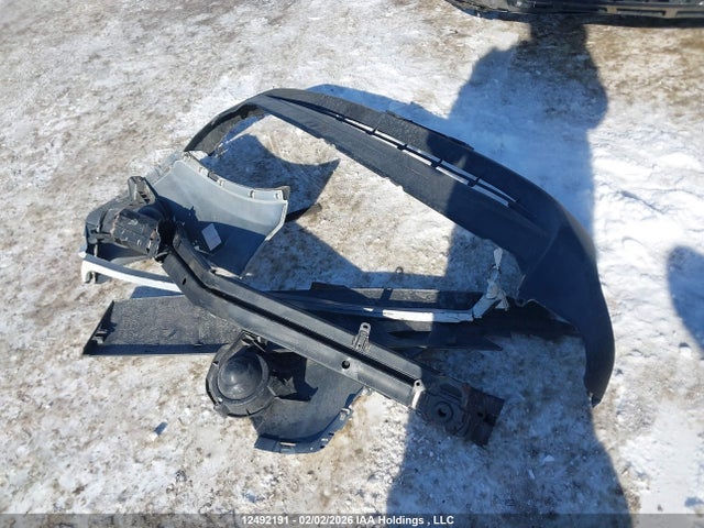 2T3ZFREV0FW134302 Toyota RAV4 LE