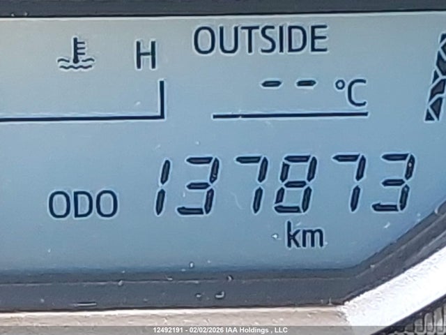 2T3ZFREV0FW134302 Toyota RAV4 LE