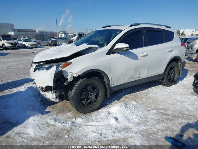 2T3ZFREV0FW134302 Toyota RAV4 LE
