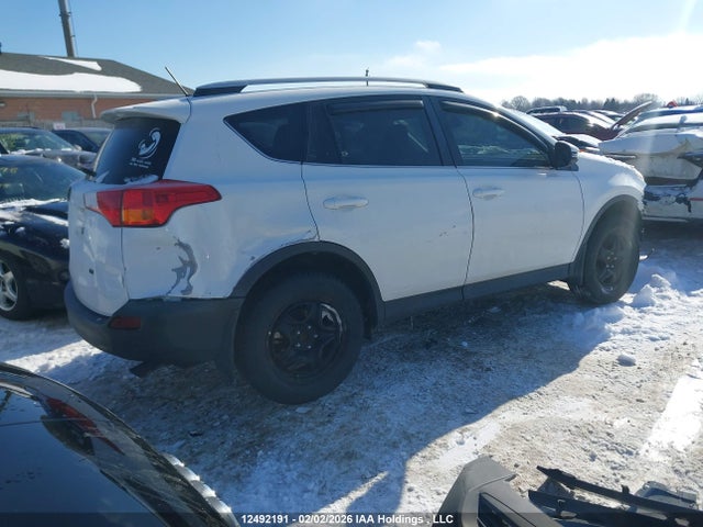 2T3ZFREV0FW134302 Toyota RAV4 LE