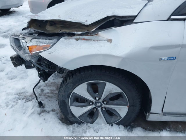 KMHC85LH9KU044865 Hyundai Ioniq Ev Preferred