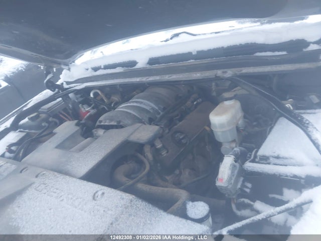 1GNSKHKC0KR197377 Chevrolet Suburban Lt