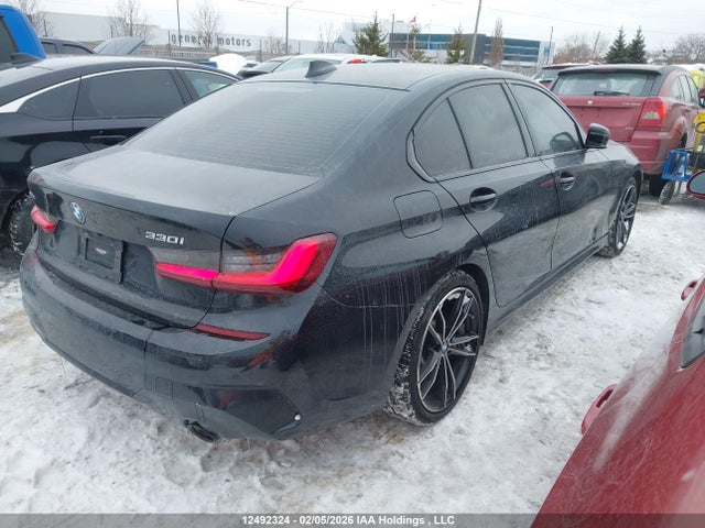 3MW5R7J02N8C77035 BMW 330i Xdrive