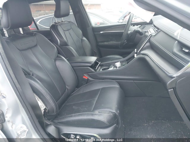 1C4RJKDG8M8147956 Jeep Grand Cherokee L Overland