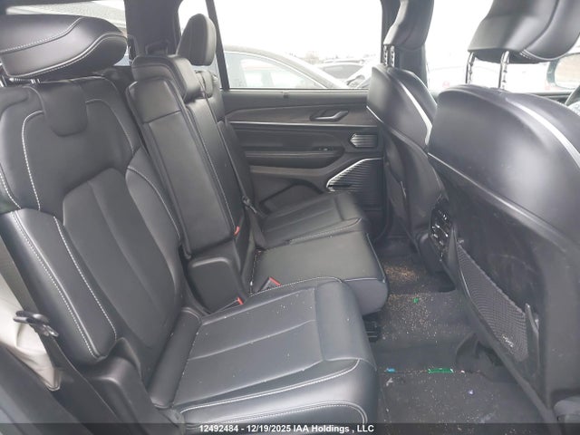 1C4RJKDG8M8147956 Jeep Grand Cherokee L Overland