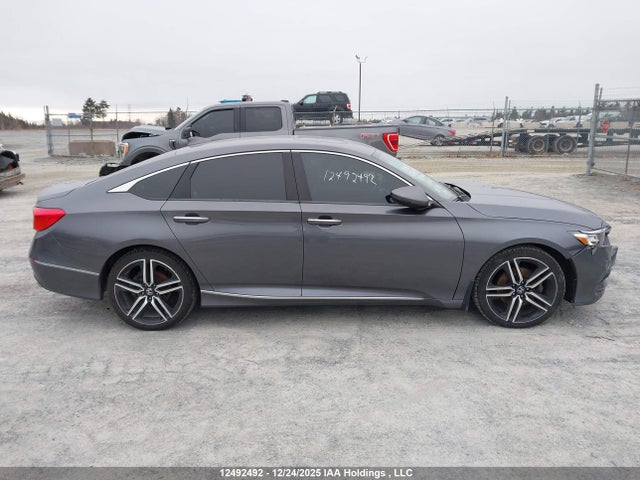 2018 Honda Accord Touring მანქანა იყიდება აუქციონზე, vin: 1HGCV1F94JA804518, აუქციონის ნომერი: 12492492
