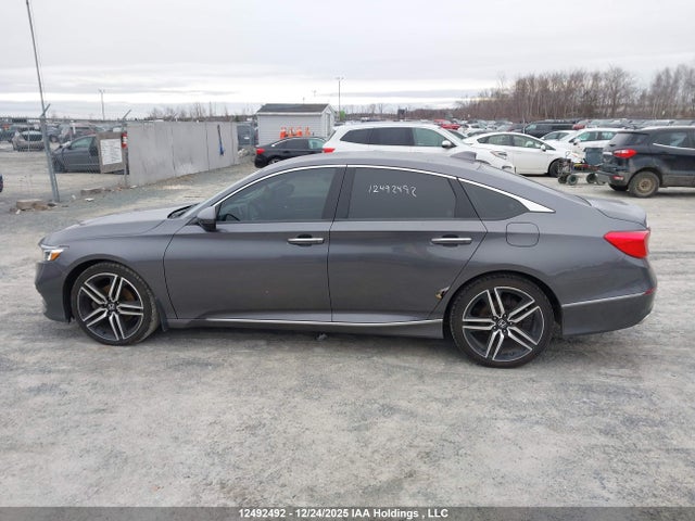 2018 Honda Accord Touring მანქანა იყიდება აუქციონზე, vin: 1HGCV1F94JA804518, აუქციონის ნომერი: 12492492