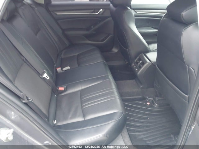 2018 Honda Accord Touring მანქანა იყიდება აუქციონზე, vin: 1HGCV1F94JA804518, აუქციონის ნომერი: 12492492