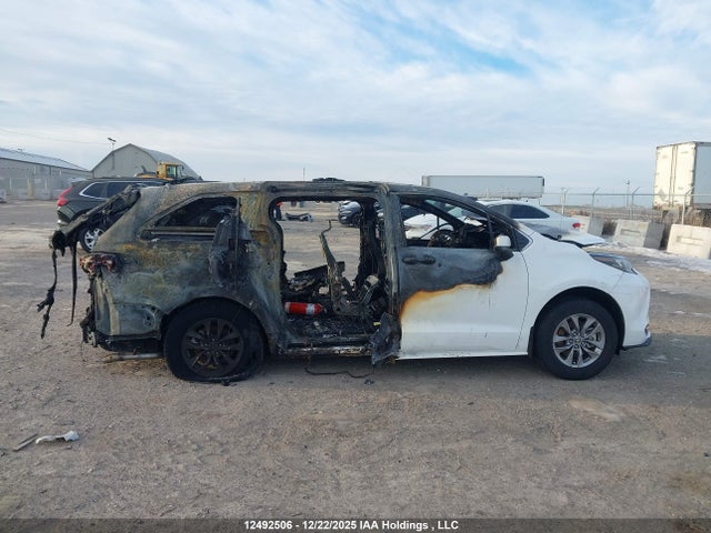 Продаж на аукціоні авто 2025 Toyota Sienna Le 8-passenger, vin: 5TDGRKEC6SS265864, номер лоту: 12492506