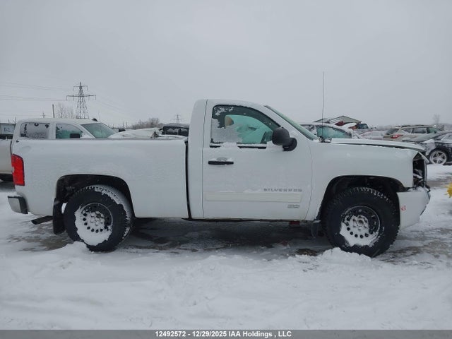 Продаж на аукціоні авто 2011 Chevrolet Silverado C1500 Lt, vin: 1GCNCSE06BZ327468, номер лоту: 12492572