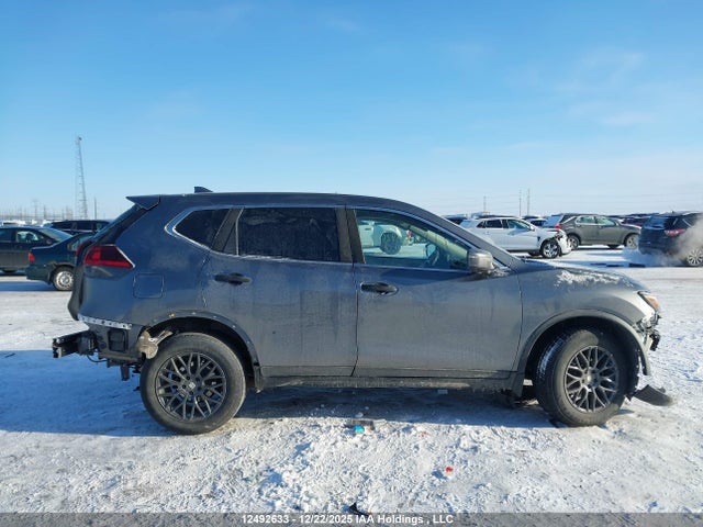 5N1AT2MV2JC825188 Nissan Rogue