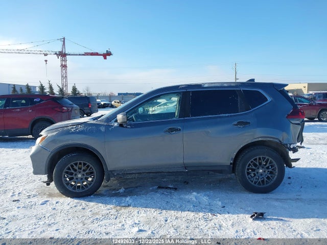 5N1AT2MV2JC825188 Nissan Rogue
