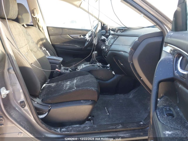 5N1AT2MV2JC825188 Nissan Rogue