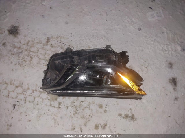 2T3JFREV1HW639393 Toyota RAV4 SE