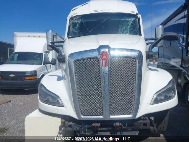 12492667 :رقم المزاد ، 1XKYD49X0PJ998500 vin ، 2023 Kenworth  مزاد بيع