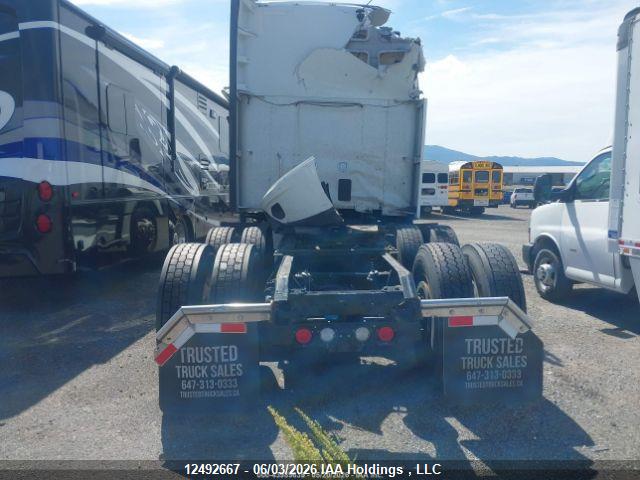 12492667 :رقم المزاد ، 1XKYD49X0PJ998500 vin ، 2023 Kenworth  مزاد بيع