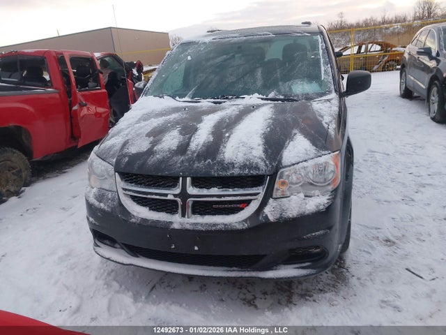 2C4RDGBGXFR736599 Dodge Grand Caravan Se/sxt
