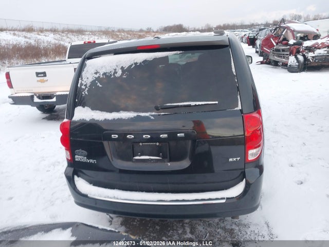 2C4RDGBGXFR736599 Dodge Grand Caravan Se/sxt