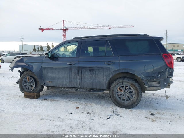 1FMJU1RG2SEA17012 Ford Expedition Tremor