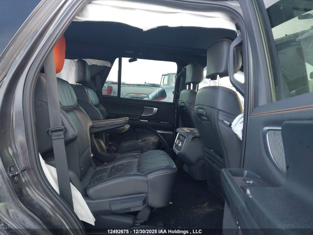 2025 Ford Expedition Tremor მანქანა იყიდება აუქციონზე, vin: 1FMJU1RG2SEA17012, აუქციონის ნომერი: 12492675