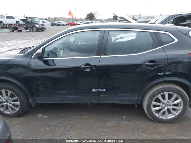 JN1BJ1AW6PW110821 Nissan Qashqai S
